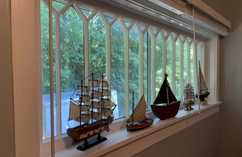 Grand Marais House | Mariner's Cottage - Newly remodeled across from Bayshore Beach Park
