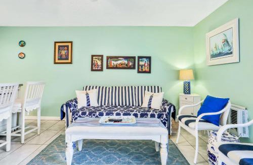 New Smyrna Beach Hotel | Mariners Cove 302