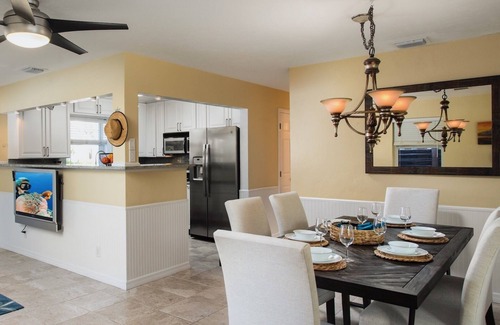 Key West House | *MARINER’S HIDDEN HAVEN @ KEY HAVEN* Waterfront Home & Pool + LAST KEY SERVICE