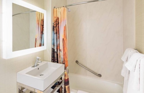 Union Square Hotel | Marines Memorial Club & Hotel