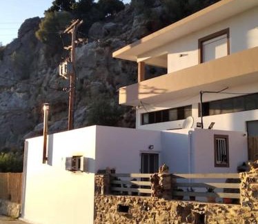Dhrepanon House | MARINOS House WANDERN&ENTSPANNEN am Fusse des Psiloritis