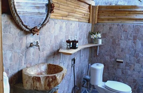 Tambolaka Bed & Breakfast | Mario Hotel and Cafe