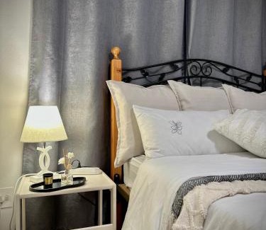 Worcester House | Mario & Luiza's Place - Cozy Stay with Pool & Braai