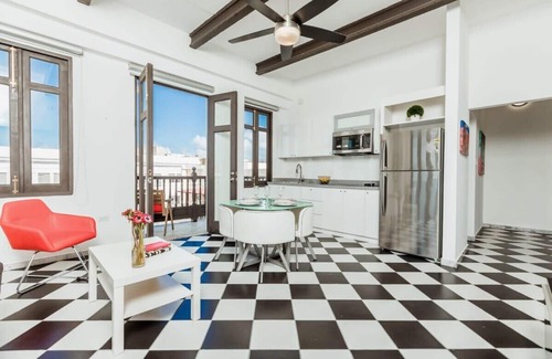 San Francisco Apartment | Mario's Old San Juan Flat | 1 Bedroom in best location in Old San Juan with Plaz