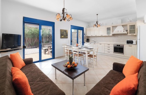 Lardos Villa | Maripaul Villa 120 meters from the sea