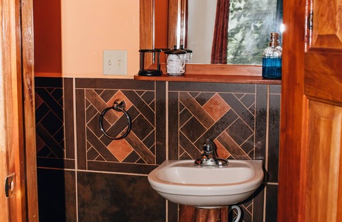 San Antonio Cabin | Mariposa Jungle Lodge