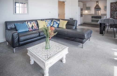 Castle Apartment | Maritime Quarter - 2 Bedroom Apartment - SA1 Beach Front (Fisherman's Way)