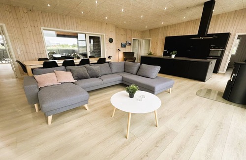 Bjerregard Strand House | "Marius" - 400m from the sea by Interhome