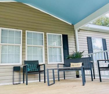 Pine Grove House | Mark House