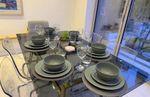 Headington Apartment | Mark Road Villa