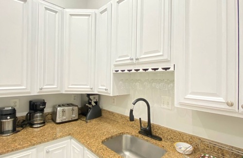 Columbia Heights House | “Mark”- Victorian Brownstone - 9 Beds