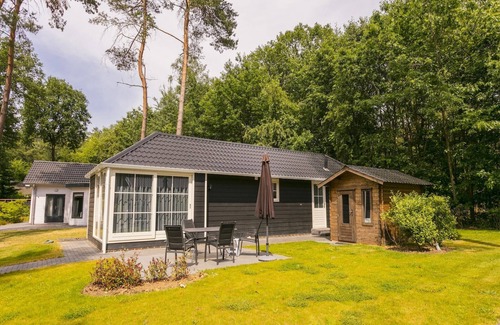 Markelo Ski Chalet | Markelo Lodge Near Trails