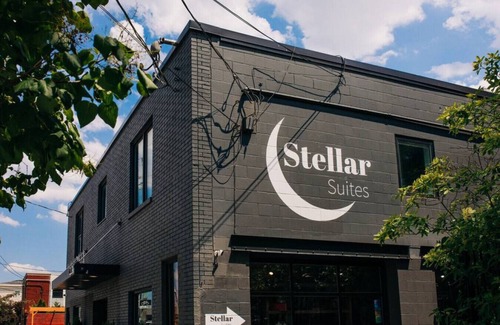 East Market District Apartment | Market #6 · Stellar Suites | Ruby King Suite in NuLu | Bikes