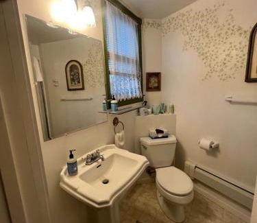 Nappanee Bed & Breakfast | Market St Manor Bed and Breakfast
