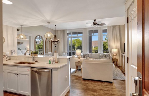 Sandestin Condo | Market Street Elegance - Stylish One-Bedroom Retreat for Four at Sandestin Golf and Beach Resort!
