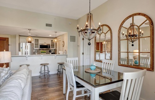 Sandestin Condo | Market Street Elegance - Stylish One-Bedroom Retreat for Four at Sandestin Golf and Beach Resort!
