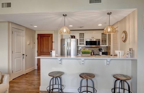 Sandestin Condo | Market Street Elegance - Stylish One-Bedroom Retreat for Four at Sandestin Golf and Beach Resort!