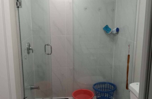 Markham Villa | Markham 2 bedroom basement with separate kitchen and one parking space