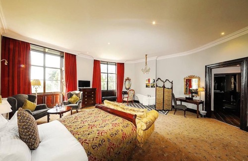Collooney Hotel | Markree Castle