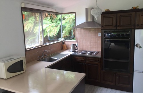 Anakiwa House | Marlborough Sounds relaxation with great views: close to Queen Charlotte walkway