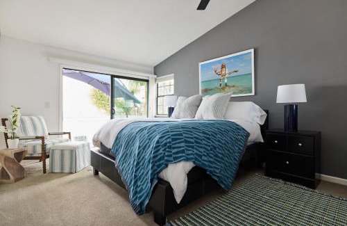 Discovery Bay House | Marlin Cove Pet Friendly Waterfront Retreat