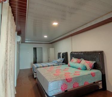 Nias Bed & Breakfast | Marlynto Nias Losmen