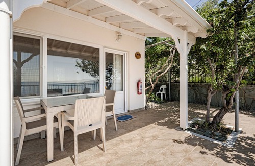 Marmara Apartment | Marmara Yali Evi - Direct Beachfront 1-Room-Apartment