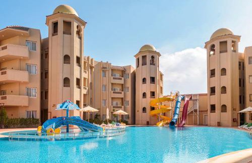 Ash-Sharq Hotel | Marom Port Said Resort & Beach