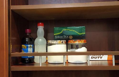 Kota Kinabalu Apartment | Maroon House UA Homestay Sepanggar Kota Kinabalu