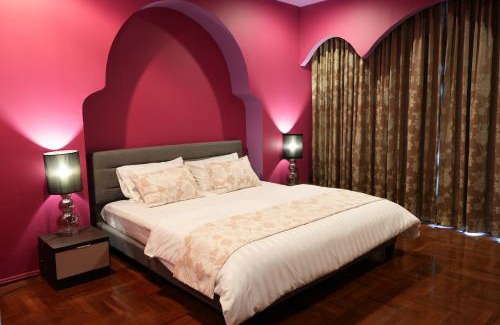 Old City Bed & Breakfast | maross bed and room
