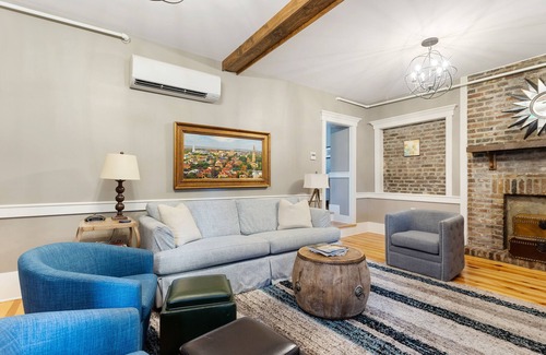 Harleston Village Apartment | Marquee (Suite B) Prime Spot