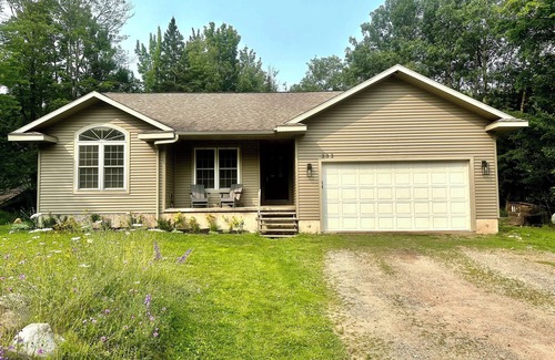 Marquette House | Marquette home centric to best hiking/biking trails, and beaches. Pet-friendly.