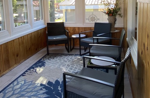 Marquette House | Marquette. Walk to Lake Superior! Close to events & bike paths! Free Wifi & AC