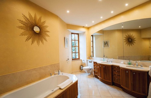 Filliere House | Marquise de Grollier Continued