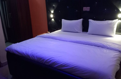 Oshodi-Isolo Hotel | Marriot Airport Hotels