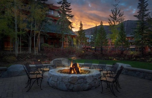 South Lake Tahoe Condo | Marriott/Heavenly Resort Studio Condo w/own private hallway.