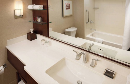 East Town Hotel | Marriott Milwaukee Downtown