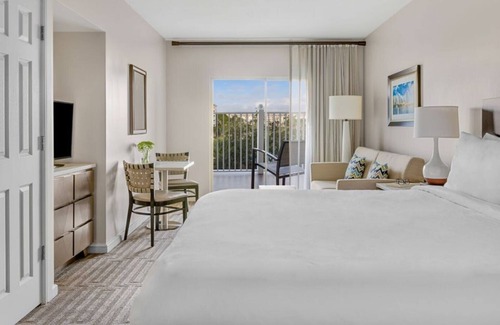 Williamsburg Resort | Marriott's Grande Vista Studio: Your Orlando Oasis for Family Fun and Relaxation