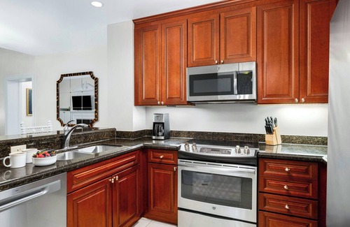 Williamsburg Hotel | Marriott's Manor Club at Ford's Colony