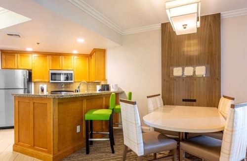 Newport Coast Hotel | Marriott's Newport Coast Villas, California, 2 Bedroom Suite