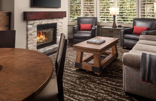 Highland Meadows Hotel | MARRIOTT'S STREAMSIDE EVERGREEN AT VAIL! A FAMILY VACATION RESORT IN VAILn