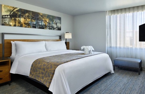 Civic Core Resort | Marriott's Vacation Club Pulse, San Diego 2 Bedroom Suite