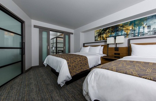 Civic Core Resort | Marriott's Vacation Club Pulse, San Diego 2 Bedroom Suite