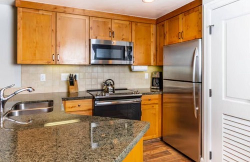 Stateline Resort | Marriott Timber Lodge 1-BR resort lovely Heavenly Villiage, South Lake Tahoe