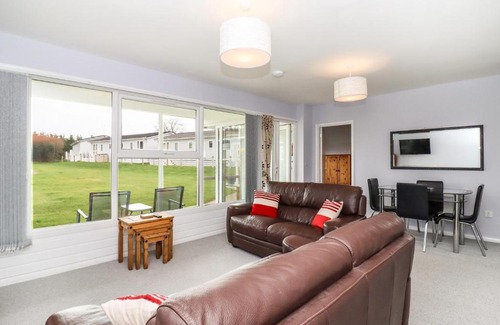 Oulton Broad House | Marsh Bungalow