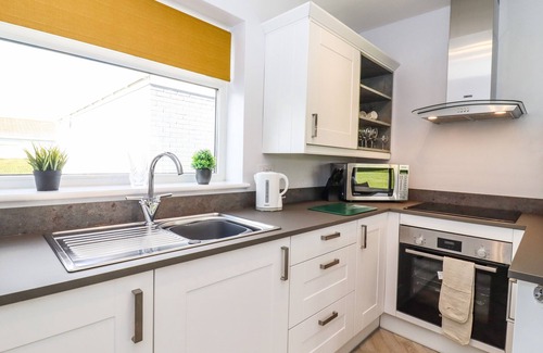 Oulton Broad Cottage | Marsh Bungalow