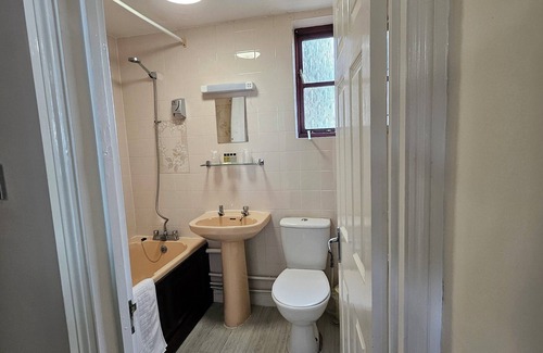 Wootton Bassett Hotel | Marsh Farm Hotel