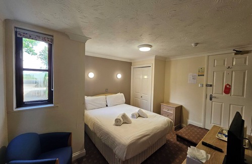 Wootton Bassett Hotel | Marsh Farm Hotel