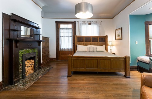 Marshall Cabin | Marshall Inn Grand Porch Guestroom, Walk Downtown