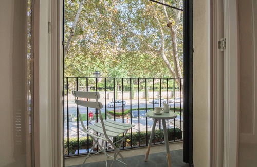 La Llotja-Born Apartment | Marsuites 1 - Palace and Cathedral View (First floor)